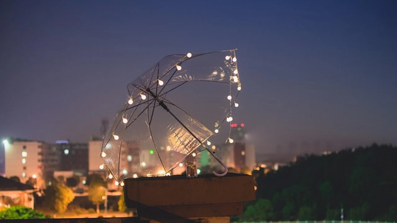 Bitse de Film İzlesek” Dediğiniz Oldu mu?